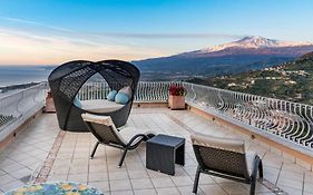 Villa Le Terrazze Charming Rooms